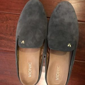 Vionic mules